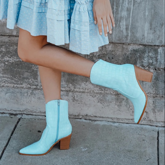 Lulu’s Blue Crocodile Embossed High Heel Boots - Picture 1 of 2